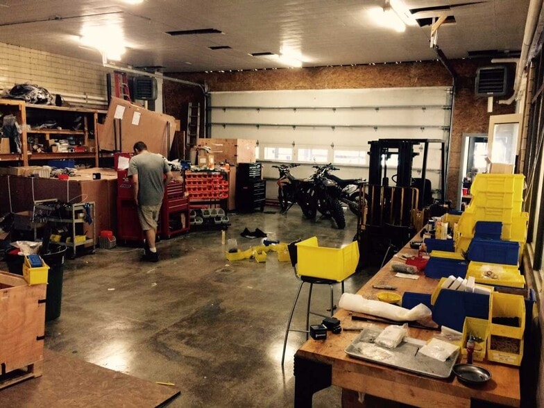 More Photos Of 611-619 N 2nd St, Philadelphia Auto Dealership For Sale