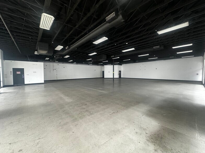 More Photos Of 2061-2085 S Garey Ave, Pomona Storefront Retail Office For Lease