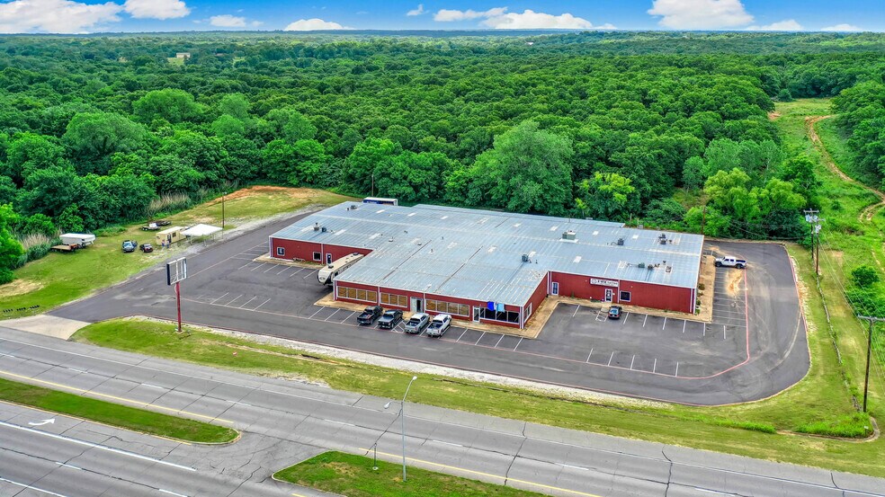 More Photos Of 4006 Texoma Pky, Denison General Retail For Sale