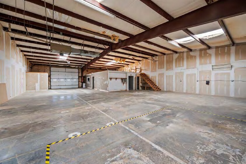 More Photos Of 10490 N NC Highway 150, Clemmons Flex For Sale