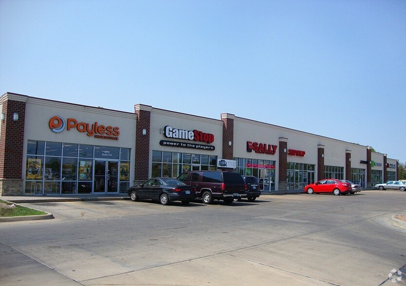 More Photos Of 2570 S Broadway, Wichita General Retail For Lease