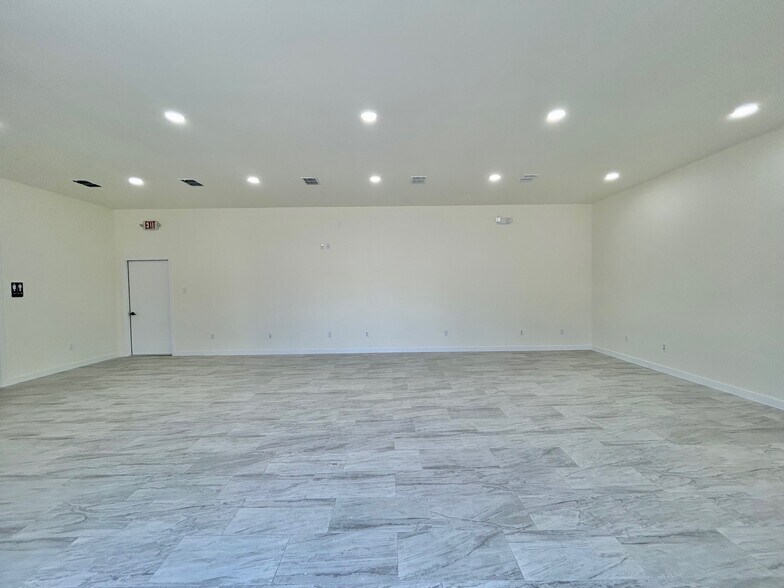 More Photos Of 1113 San Bernardo Ave, Laredo Office For Lease