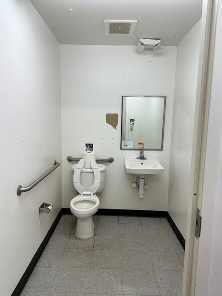 More Photos Of 6339 State Route 113, Bellevue Freestanding For Sale