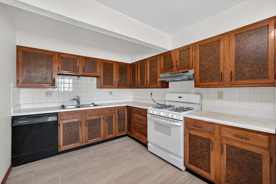 More Photos Of 748 N 63rd St, Kansas City Apartments For Sale