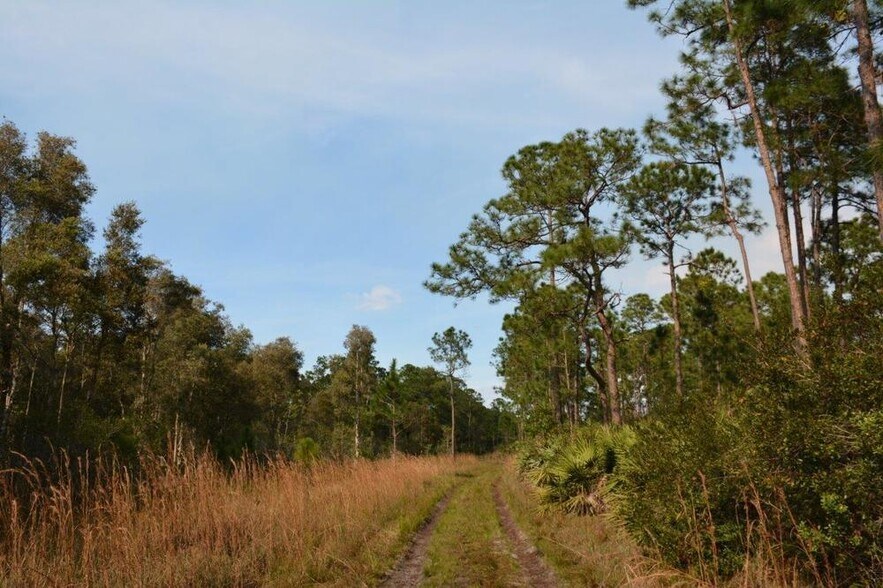 More Photos Of 8425 SW Martin Hwy, Palm City Land For Sale