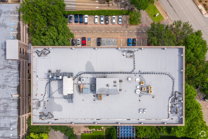 More Photos Of 550 Bailey Ave, Fort Worth Office For Lease