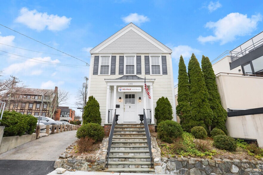 Primary Photo Of 356 Manville Rd, Pleasantville Office For Lease