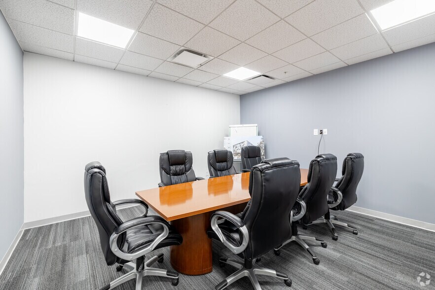 More Photos Of 5-11 Drydock Ave, Boston Office For Lease