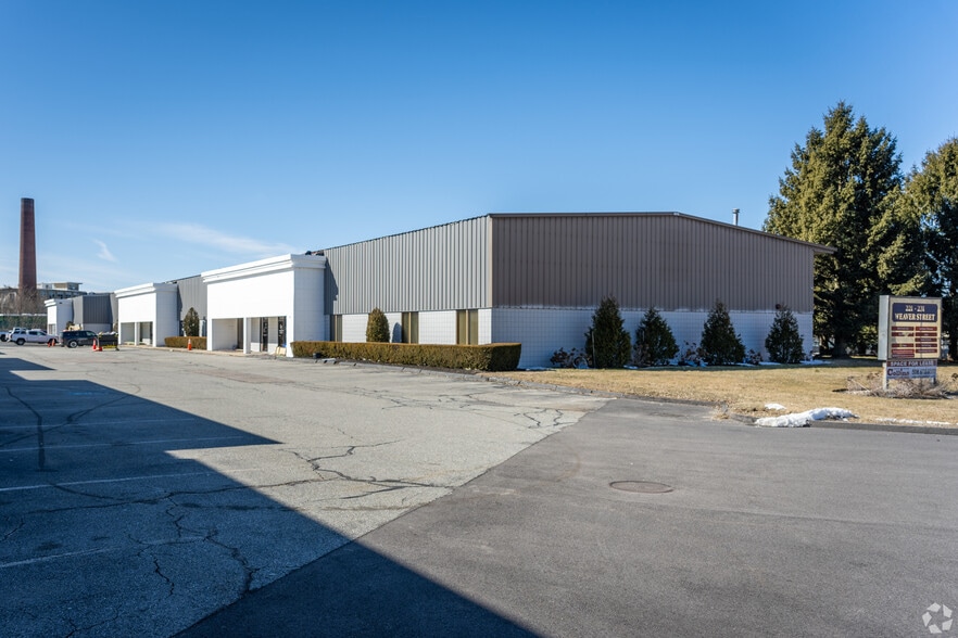 More Photos Of 221 Weaver St, Fall River Light Manufacturing For Lease