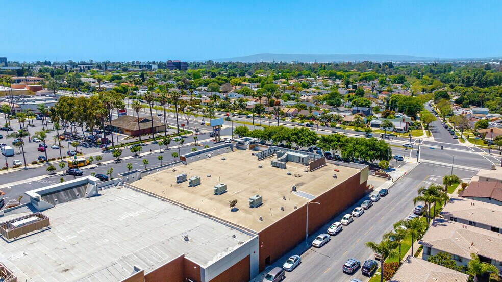 More Photos Of 4570-4580 Atlantic Ave, Long Beach Unknown For Lease