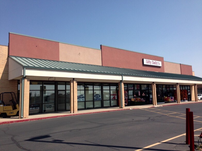 More Photos Of 5364-5370 S 1900 W, Roy Supermarket For Lease