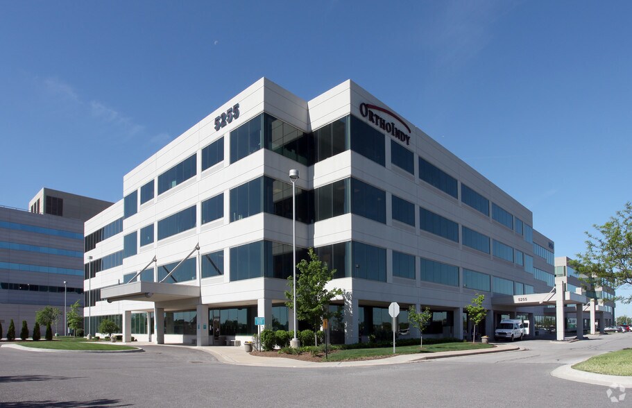 More Photos Of 5255 E Stop 11 Rd, Indianapolis Medical For Lease