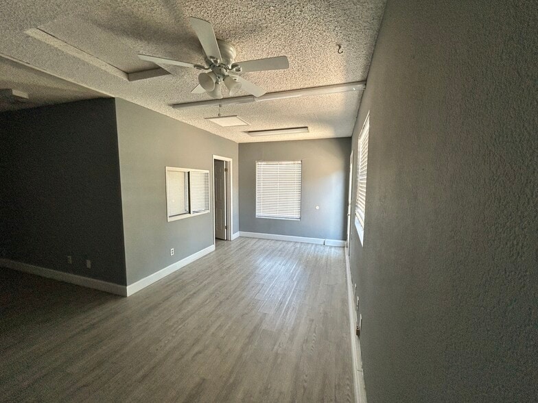 More Photos Of 3115 N Robert Rd, Prescott Valley Flex For Lease