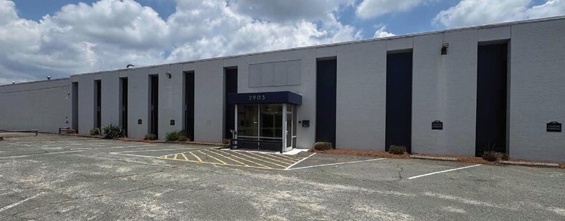 Primary Photo Of 2903 Lee Ave, Sanford Manufacturing For Lease