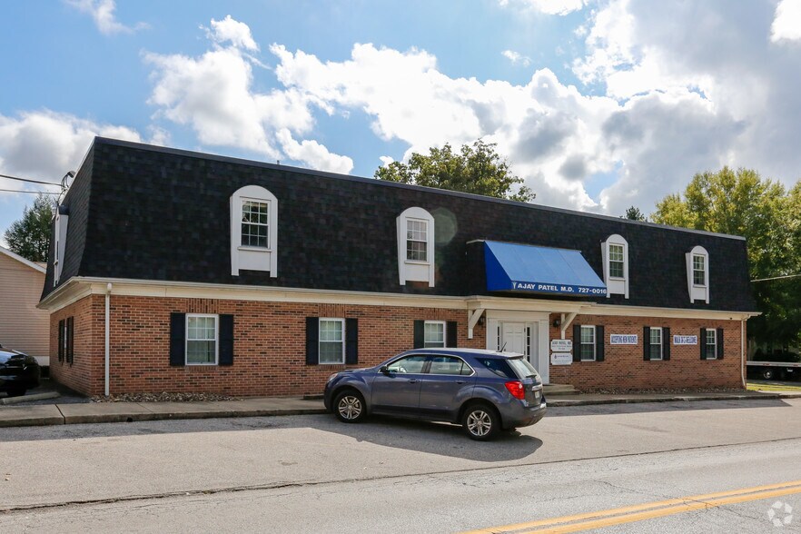More Photos Of 450 2nd St, Saint Albans Office For Sale