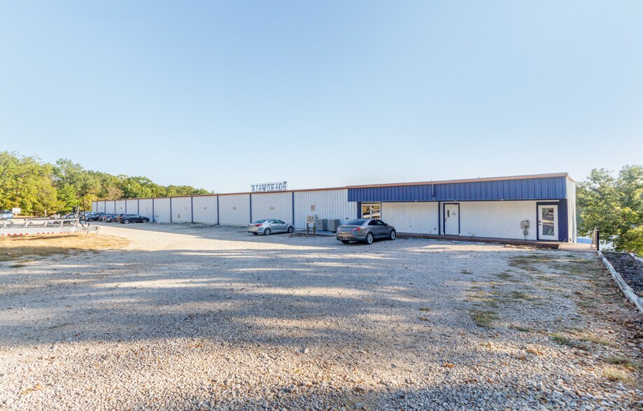 More Photos Of 6550 Pelican Dr, Osage Beach Marina For Sale