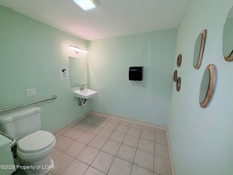 More Photos Of 229 Nicholson Street, Wilkes Barre Office For Lease