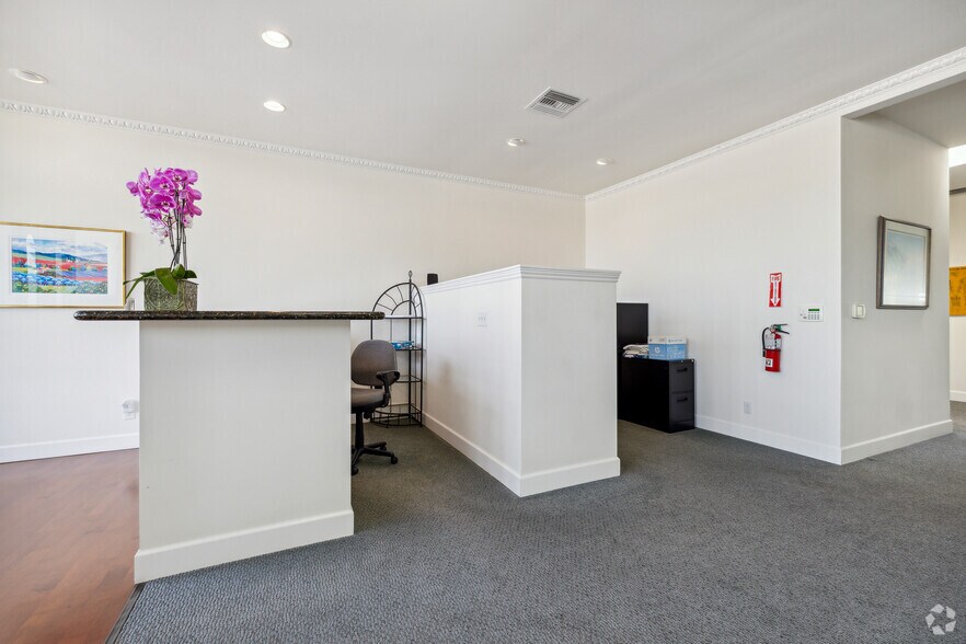 More Photos Of 1160 El Camino Real, San Carlos Office For Sale