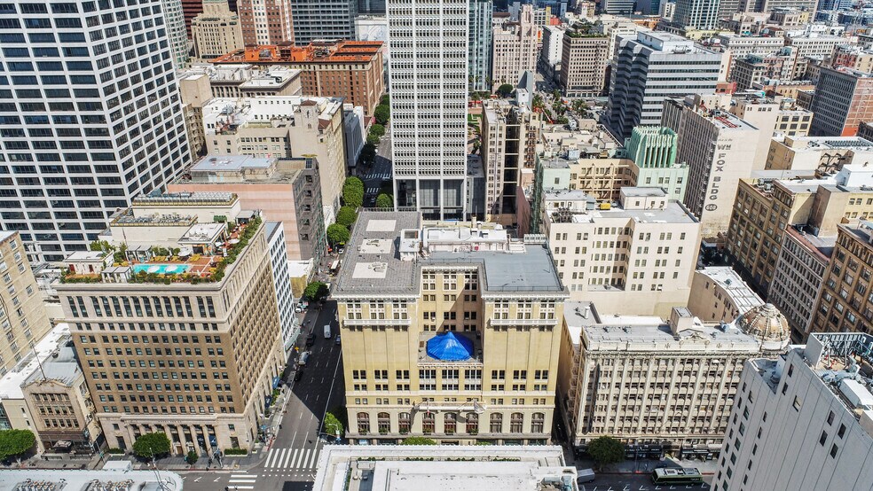 More Photos Of 431 W 7th St, Los Angeles Hotel For Lease