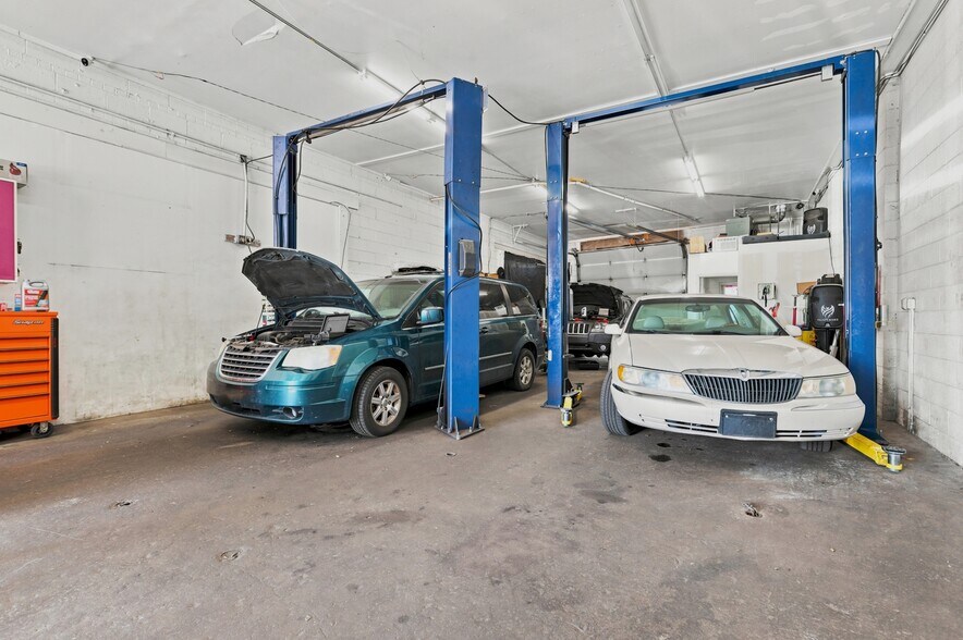 More Photos Of 1458-1472 Ironton St, Aurora Industrial For Sale