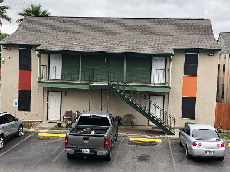 More Photos Of 811 Darby Blvd, San Antonio Apartments For Sale