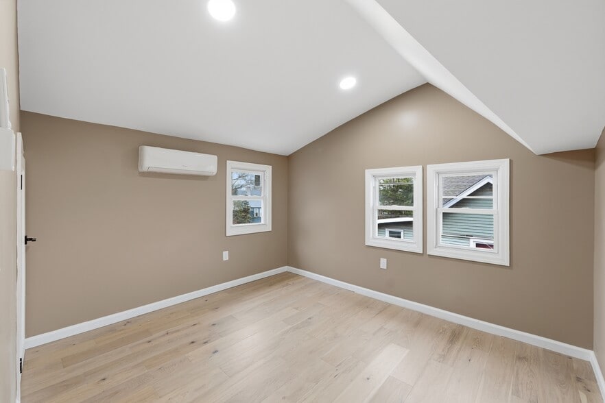 More Photos Of 82 Grove St, Montclair Apartments For Sale