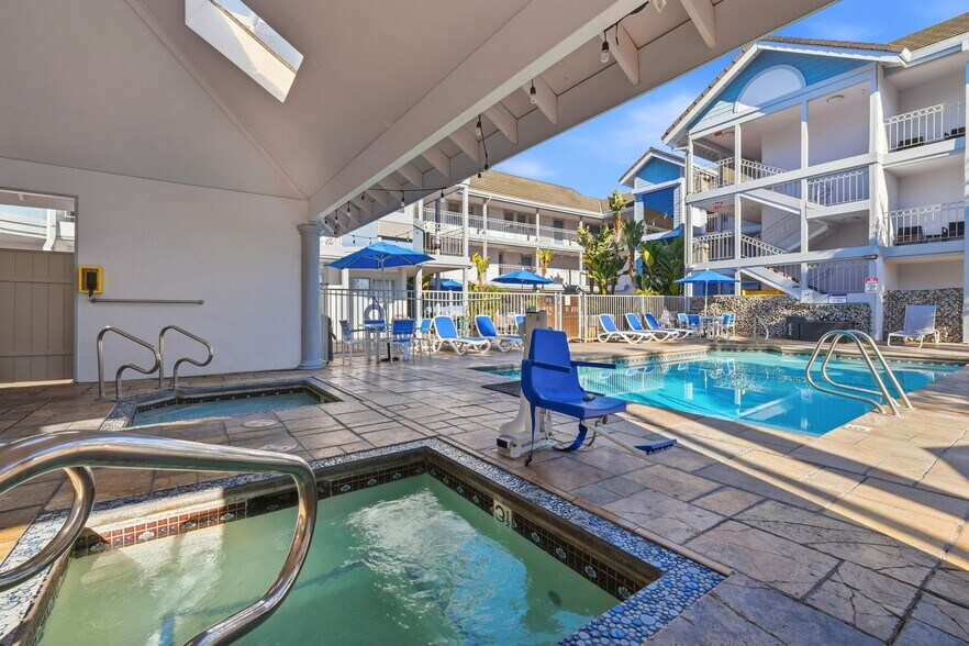 More Photos Of 600 Riverside Ave, Santa Cruz Hotel For Sale
