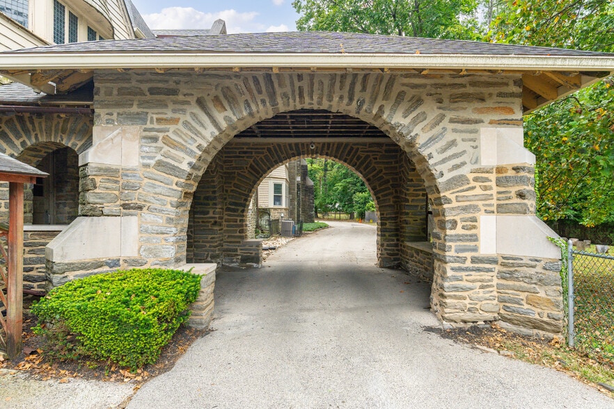 More Photos Of 190 Camp Hill Rd, Fort Washington Religious Facility For Sale