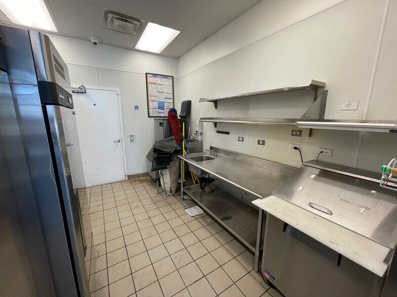 More Photos Of 1205-1221 E Apache Blvd, Tempe Apartments For Lease