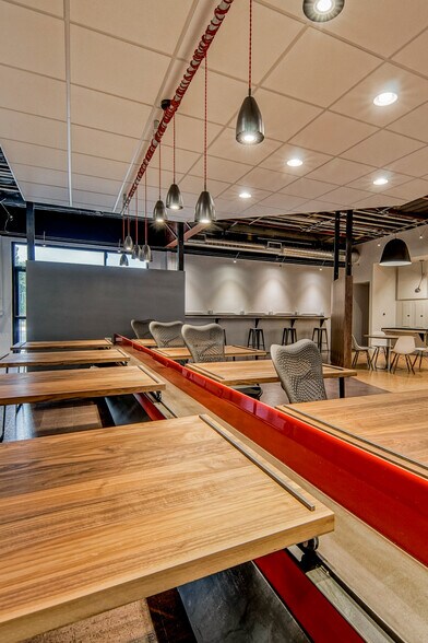 More Photos Of 1700 S Lamar Blvd, Austin Coworking Space