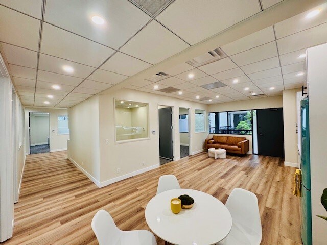 More Photos Of 11965 Venice Blvd, Los Angeles Loft Creative Space For Lease