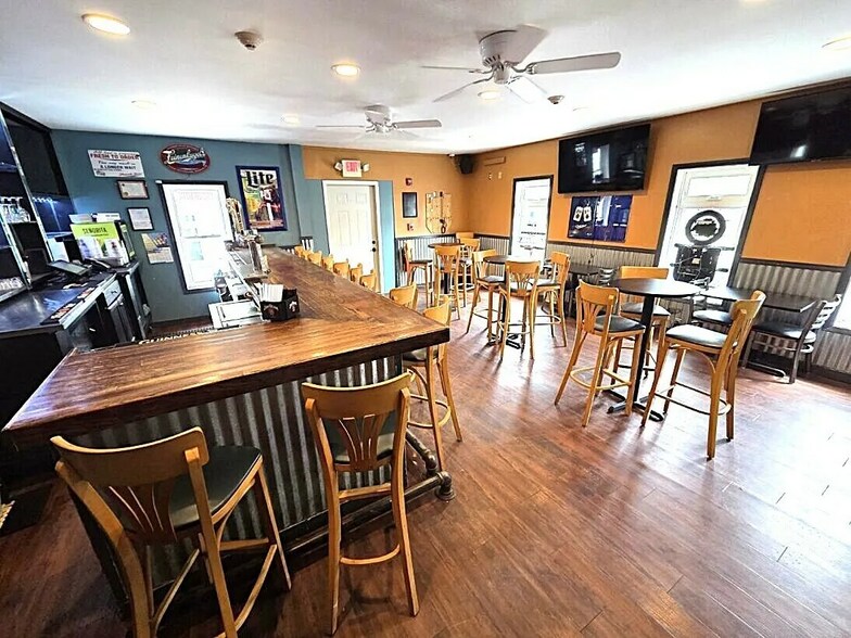 More Photos Of , Midlothian General Retail For Sale