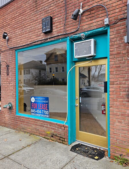 More Photos Of 44 Raymond Ave, Poughkeepsie Storefront Retail Office For Lease