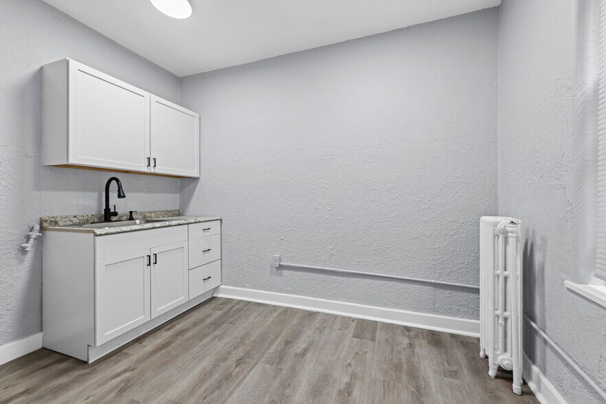 More Photos Of 3205 Kendall St, Detroit Apartments For Sale