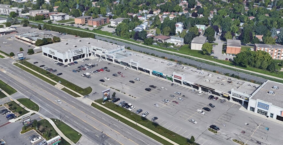 More Photos Of 500 Fairway Rd S, Kitchener Storefront For Lease