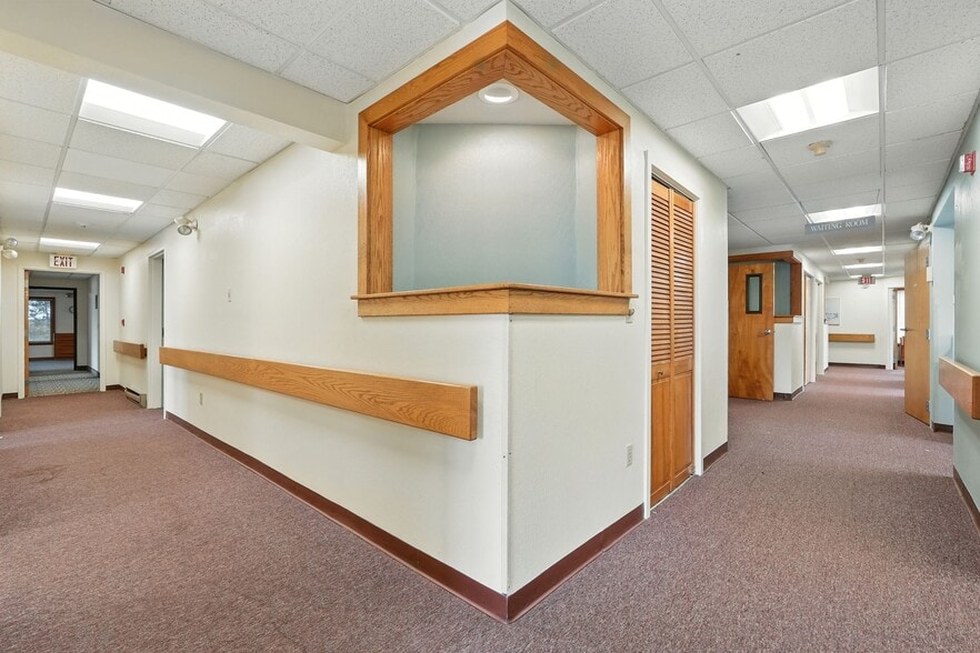 More Photos Of 185 West Ave, Ludlow Medical For Sale