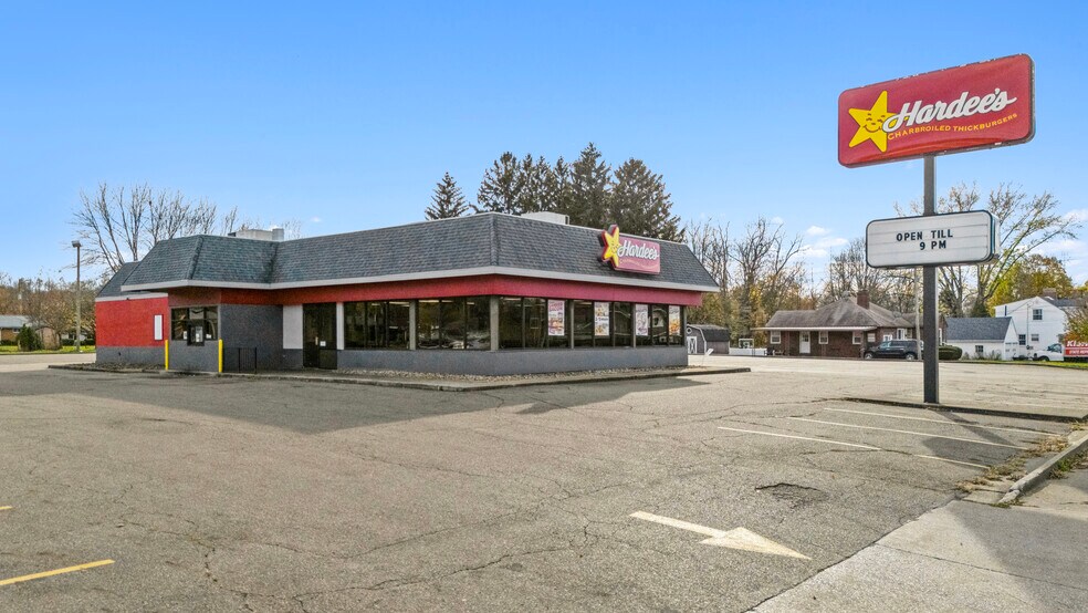 More Photos Of 709 E Lincolnway, Minerva Fast Food For Lease