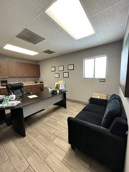 More Photos Of 44725 10th St W, Lancaster Medical For Sale