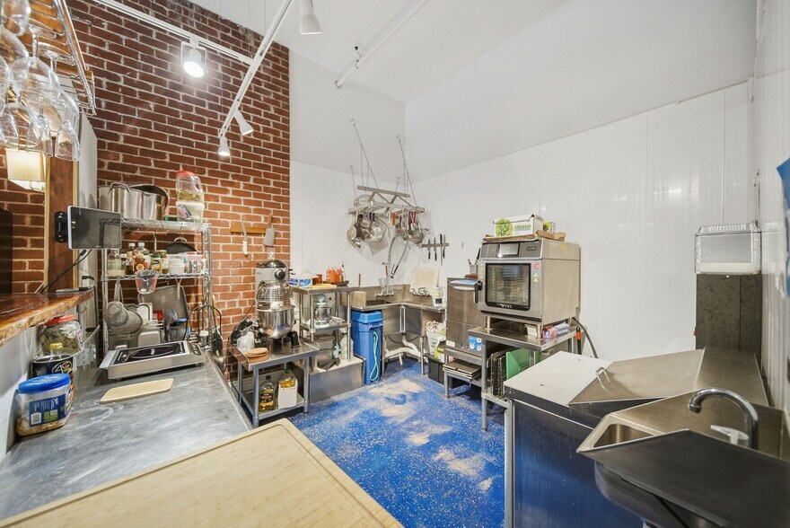 More Photos Of 300 Mason Ave, Cape Charles Apartments For Sale