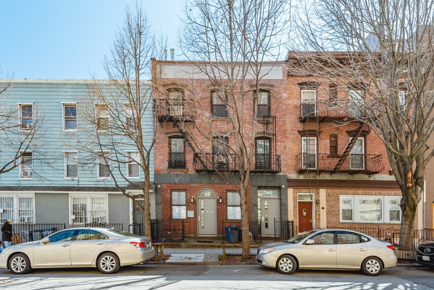 More Photos Of 51 Havemeyer St, Brooklyn Storefront Retail Office For Sale