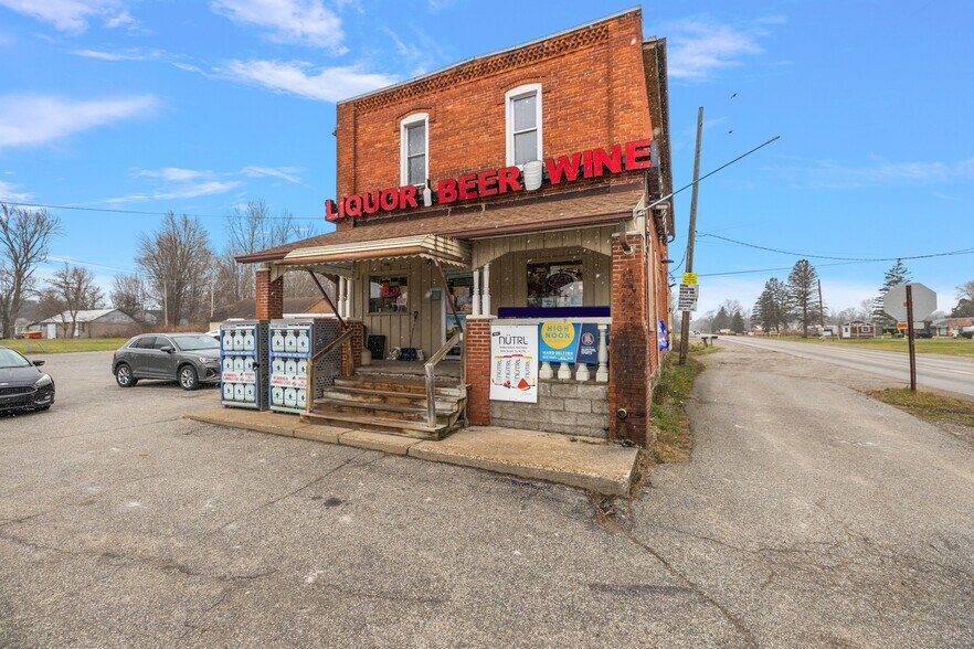 More Photos Of 3507 Palms Rd, Casco Drugstore For Sale