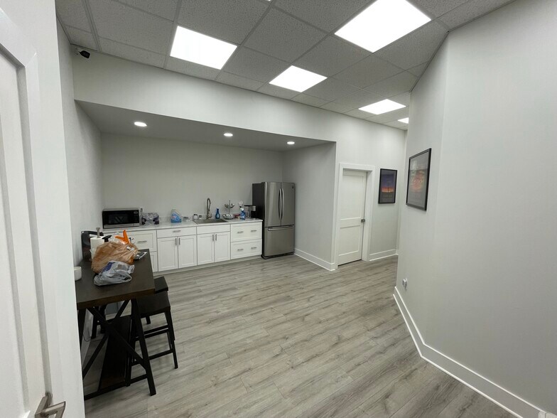 More Photos Of 200 Maxham Rd, Austell Storefront For Lease