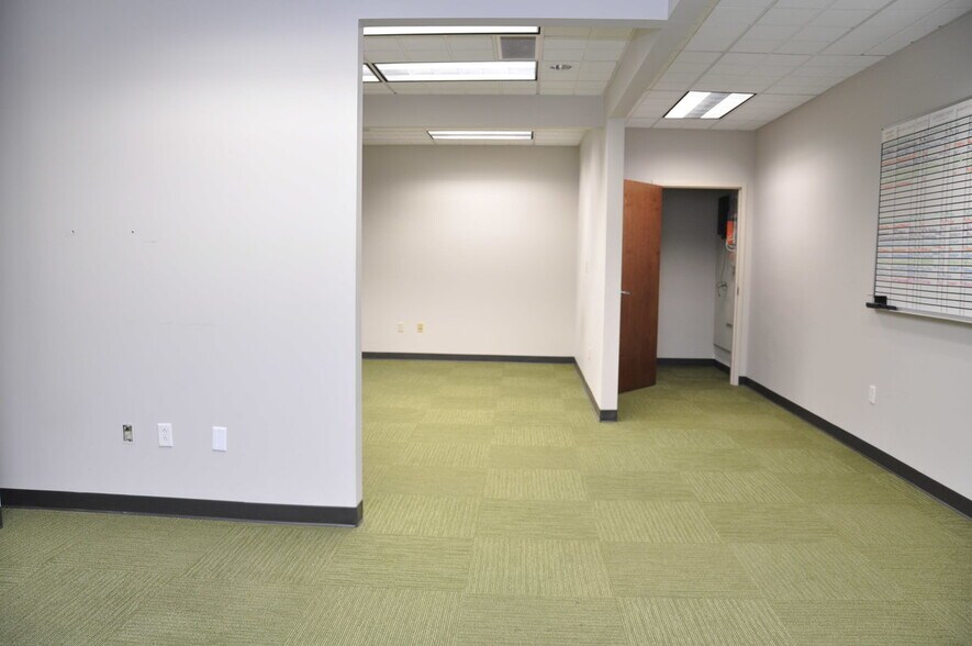 More Photos Of 1200 Premier Dr, Chattanooga Loft Creative Space For Lease