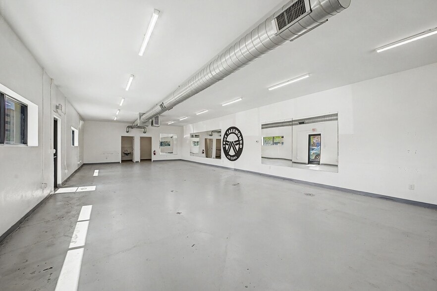 More Photos Of 1805 W Van Buren St, Phoenix Storefront Retail Office For Sale