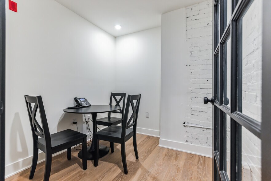 More Photos Of 1233-1235 Hamilton St, Philadelphia Loft Creative Space For Sale