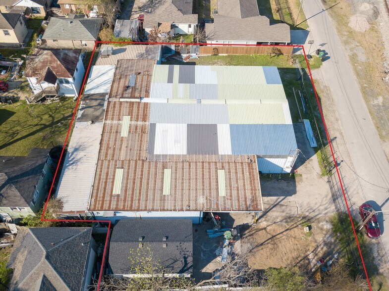 More Photos Of 119 Oldham St, Houston Warehouse For Sale