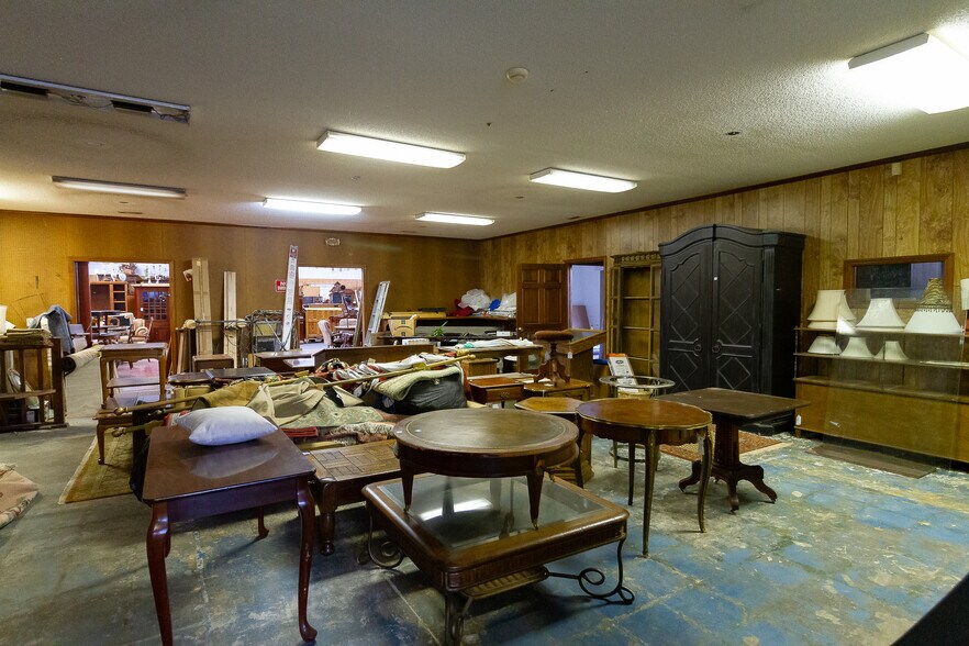 More Photos Of 512 Tift Ave S, Tifton Freestanding For Sale