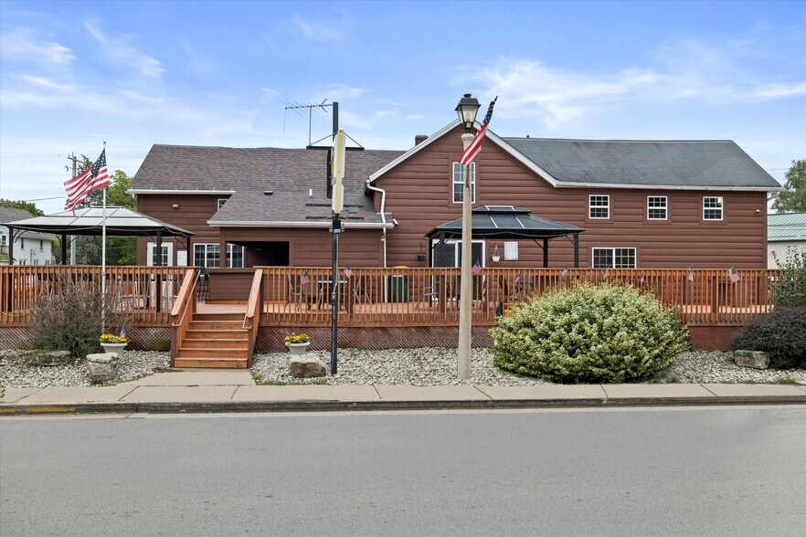 More Photos Of 165 Main St, Sullivan Restaurant For Sale