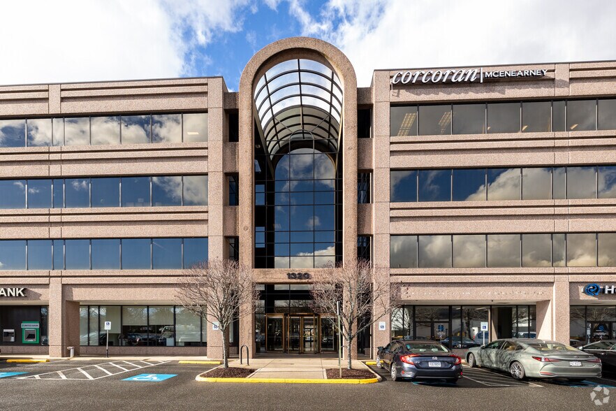 More Photos Of 1320 Old Chain Bridge Rd, McLean Office For Lease