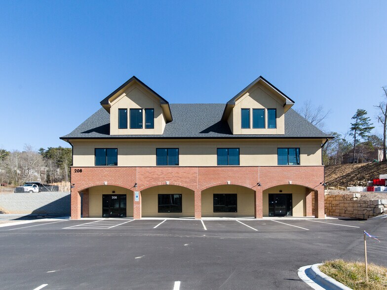 More Photos Of 208 Charlotte Hwy, Asheville Medical For Sale